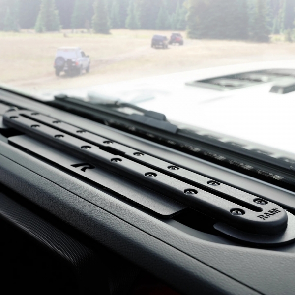Ram Mounts Jeep JL/JLU/Gladiator in Tough-Track RAM-DT-204-TRACK-A12U