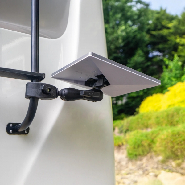 Ram Mounts Starlink Mini in Montaj RAP-404-STA1U