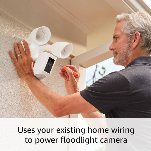 Ring Floodlight Kablolu Ak�ll� Kamera-Black