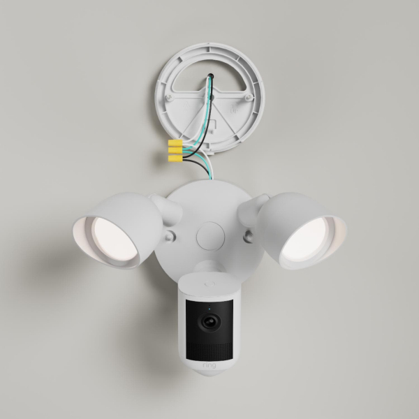 Ring Floodlight Kablolu Ak�ll� Kamera (2. Nesil)-Black