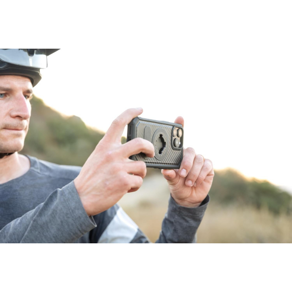 Rokform Apple iPhone 16 Pro Rugged Klf -Black