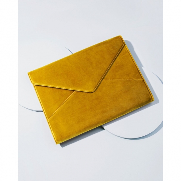 Sonix Laptop Clutch anta (13 in)-Canary Yellow