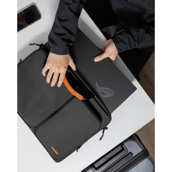 Tomtoc 360 Koruyucu Laptop Omuz antas (17 in)