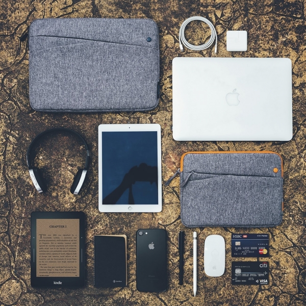 Tomtoc Macbook/Laptop El Çantası (13/13.3 inç)-Gray