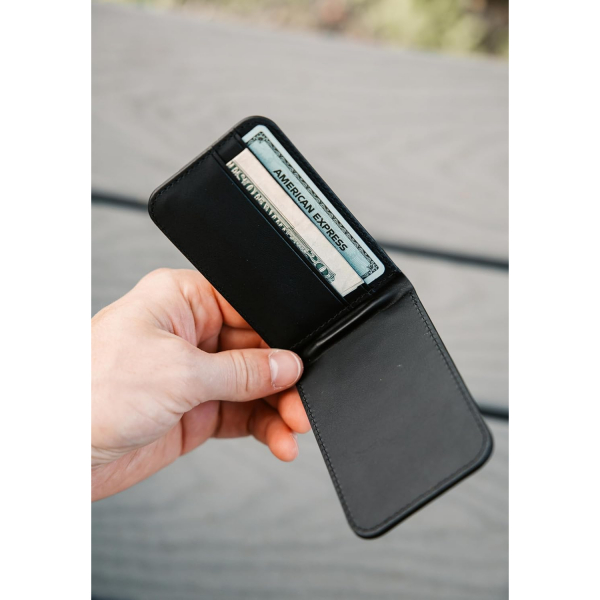 UAG Metropolis Manyetik Czdan Stand-Leather Black 