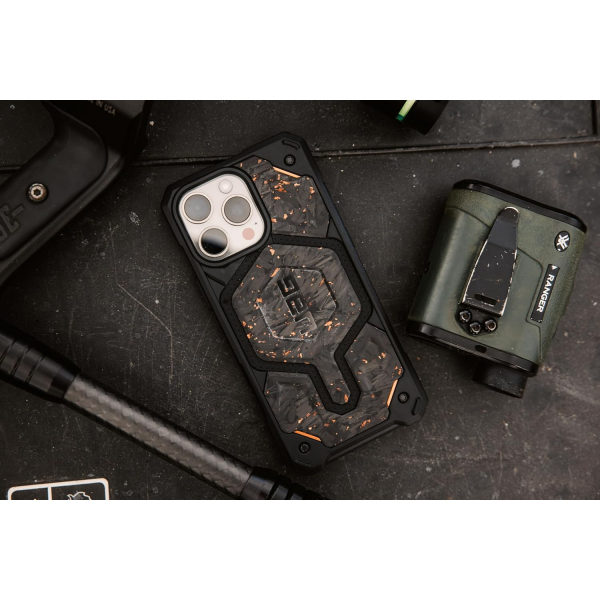 UAG Apple iPhone 16 Pro Max Monarch Pro Carbon Klf 