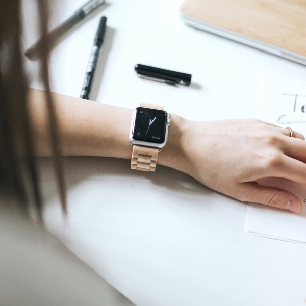 Woodcessories Apple Watch Kay (42mm)-Maple Black