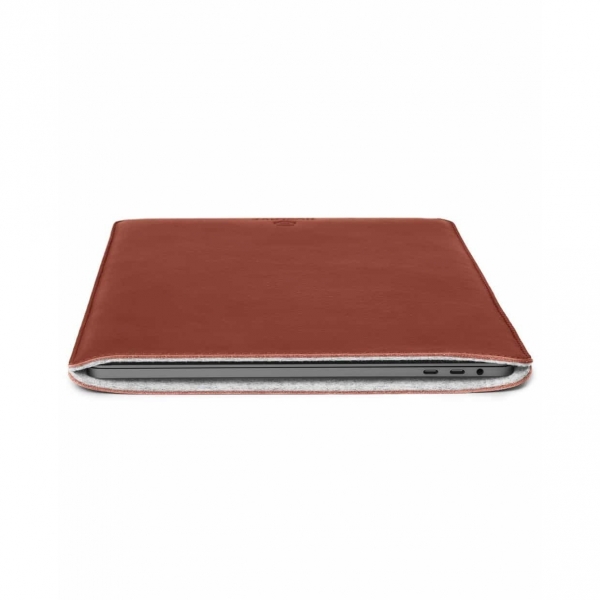 Woolnut MacBook Pro Touch 13 in Klf-Brown