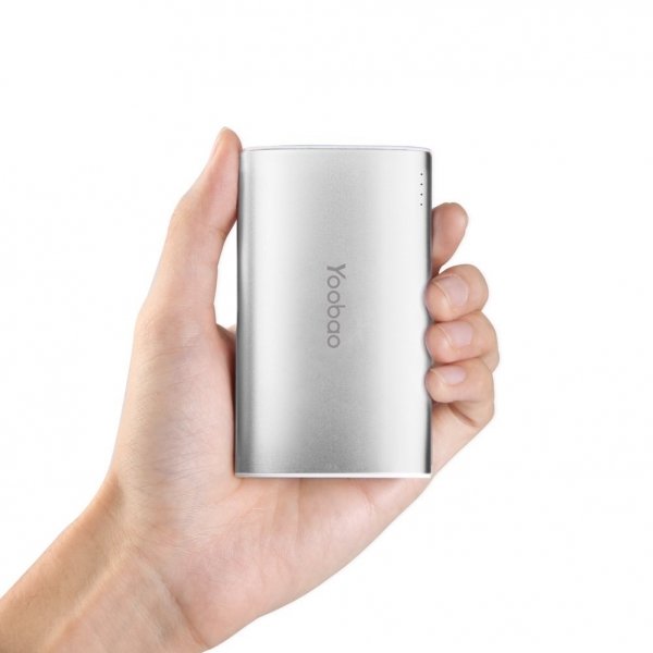 Yoobao Tanabilir Batarya (10200 mAh)-Silver