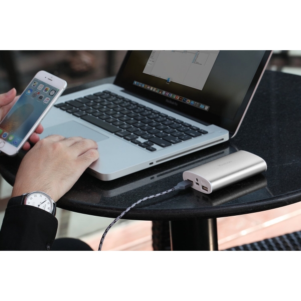 Yoobao Tanabilir Batarya (10200 mAh)-Silver
