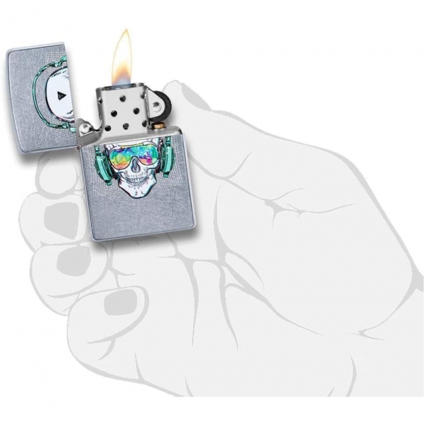 Zippo Kulakl�kl� Kafatas� �akmak