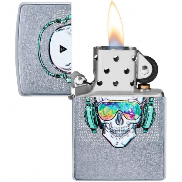 Zippo Kulakl�kl� Kafatas� �akmak