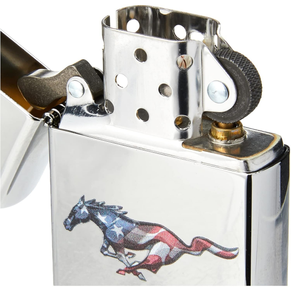 Zippo Mustang �akmak
