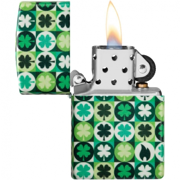 Zippo Karanlkta Parlayan Yeil Yonca akmak