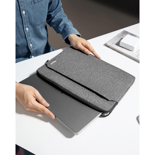 tomtoc Light A18 Slim Laptop �antas� (15 in�)-Dark Gray