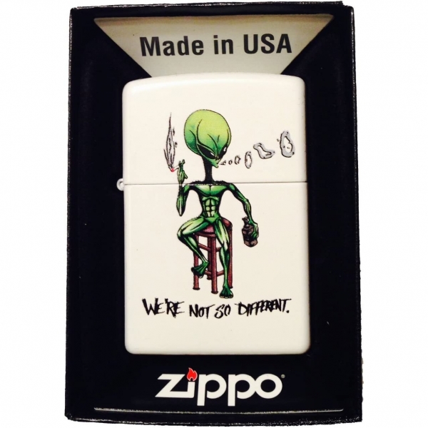 Zippo Farkl Deiliz Temal akmak