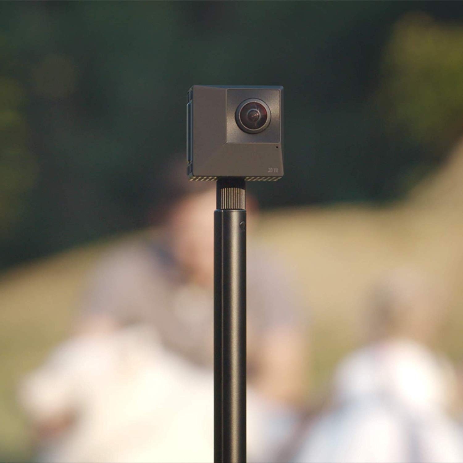 Insta360 invisible selfie