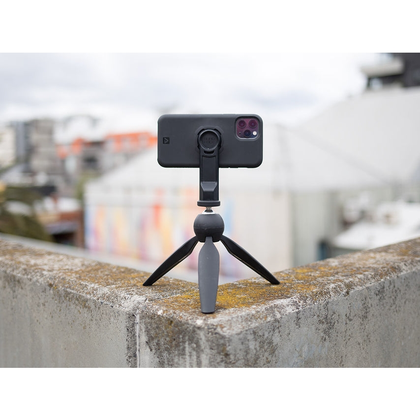Quad Lock iPhone 13 Pro Max Tripod Seti 65216
