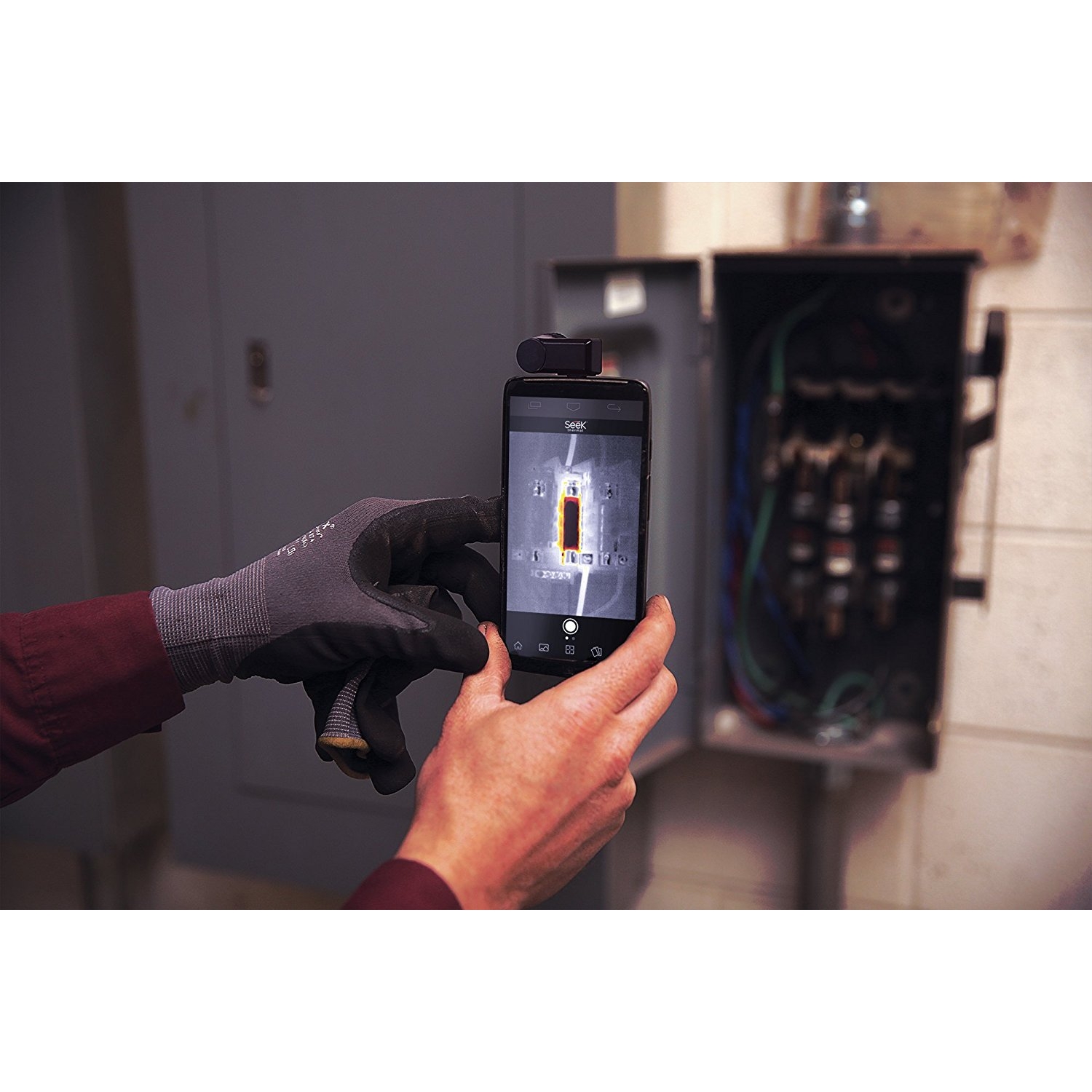 Seek termal compact pro. Мобильный тепловизор compact (для android). Seek thermal compact pro для ios. Seek android. Тепловизор seek thermal compact xr для ios.